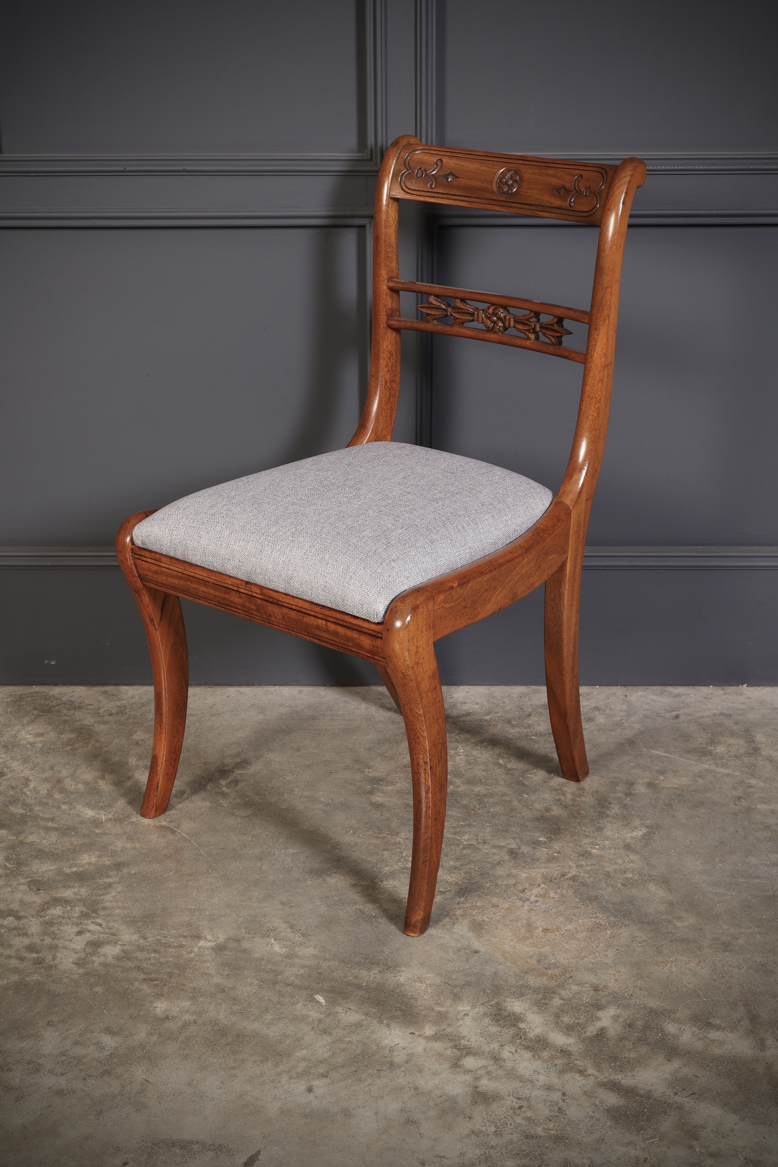 Set of 14 Regency Mahogany Bar Back Dining Chairs Antique dining chairs Antique Chairs 14